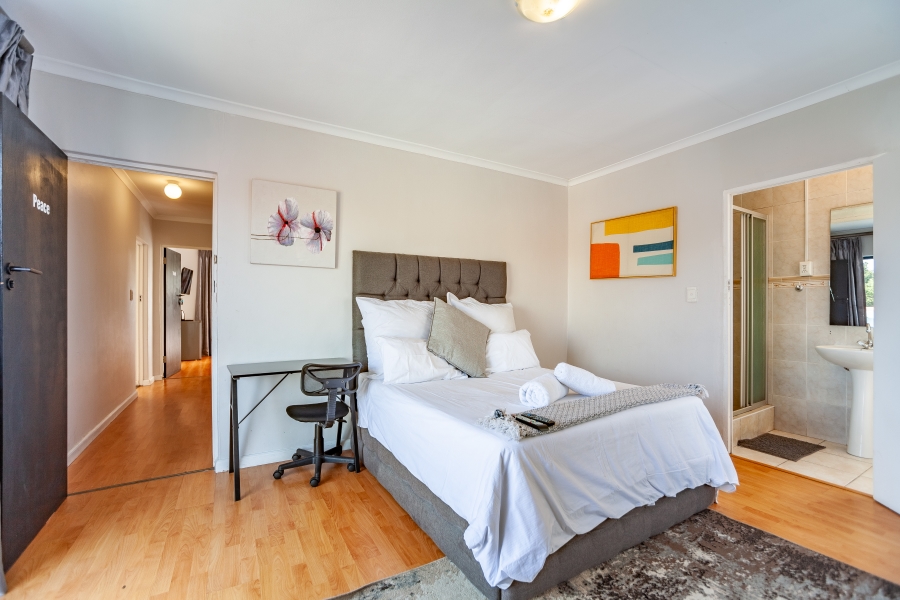 8 Bedroom Property for Sale in Milnerton Ridge Western Cape